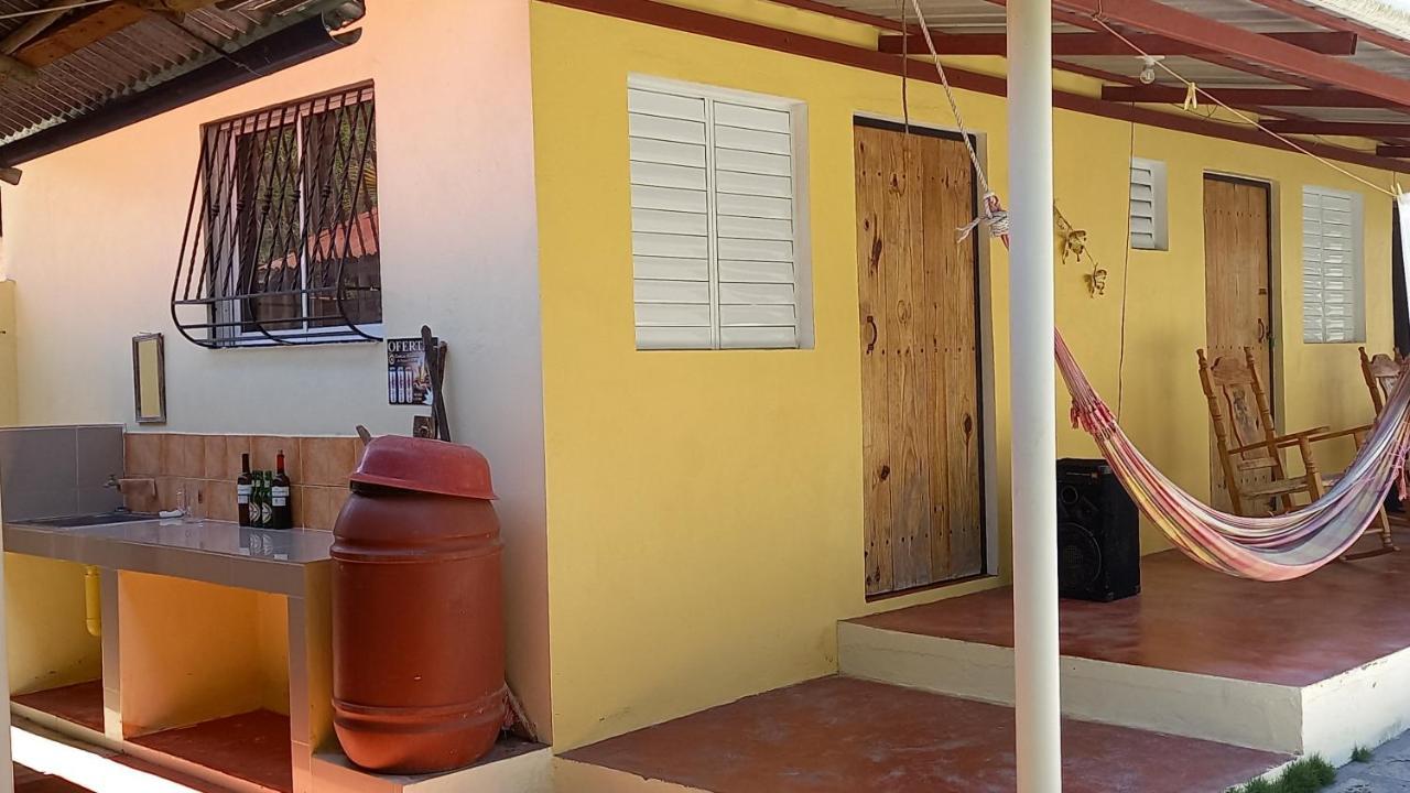 Conrado'S Guesthouse B&B Las Avispas Εξωτερικό φωτογραφία