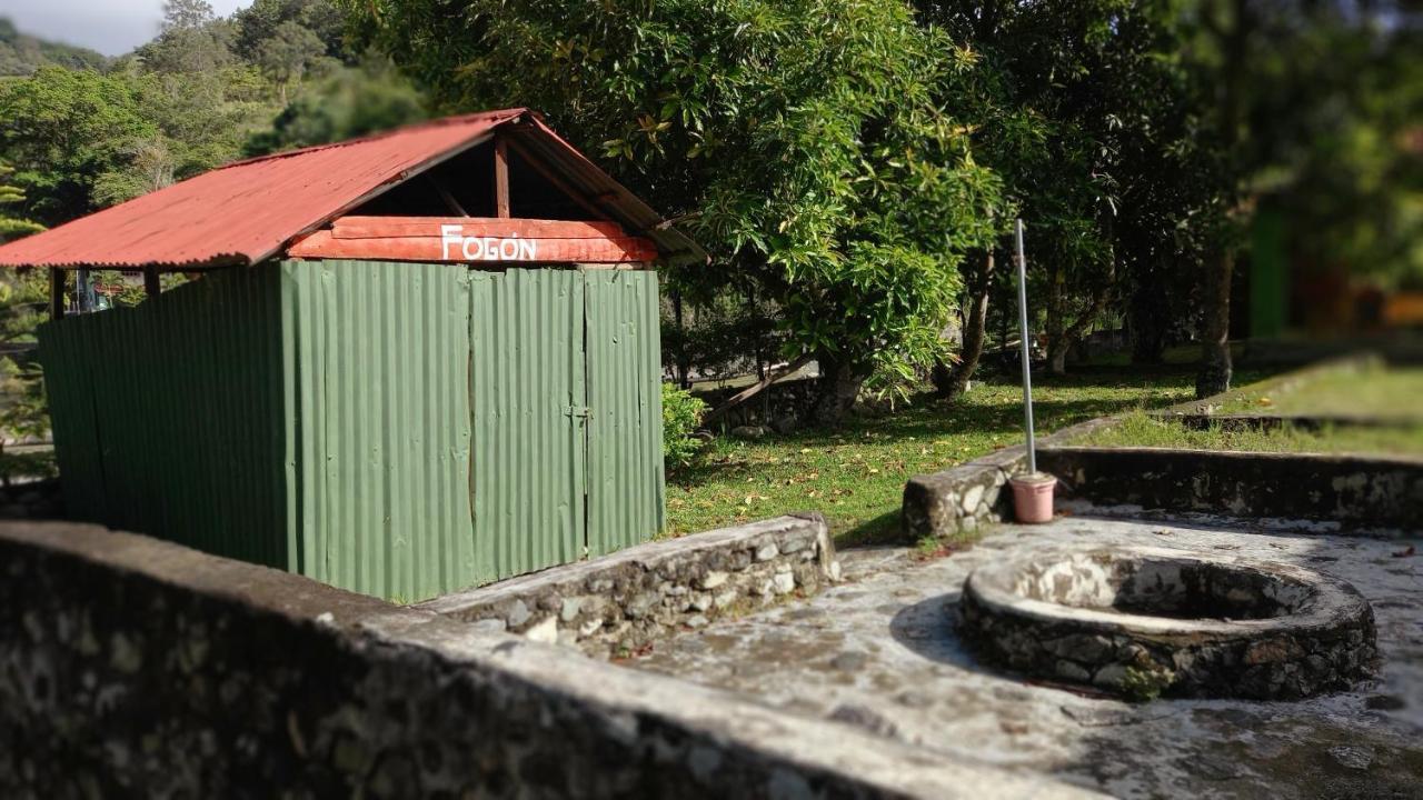 Conrado'S Guesthouse B&B Las Avispas Εξωτερικό φωτογραφία